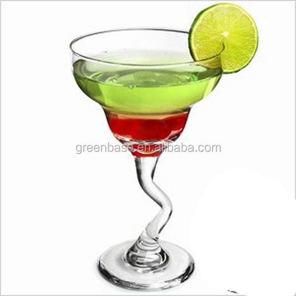 LSA Midi Champagne Saucer 105.5oz / 3ltr ideal filled with a cocktail punch or used as a decorative display piece