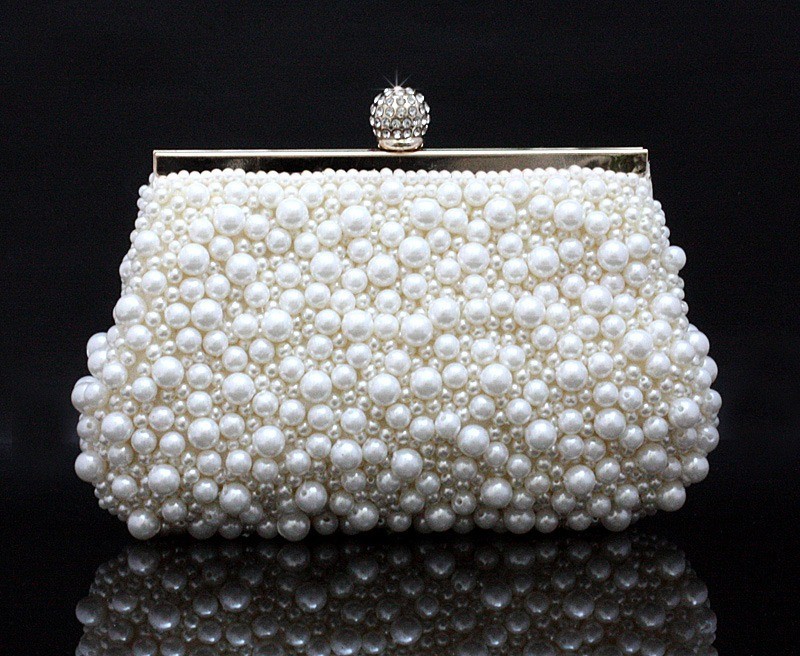 Hot Style Women Pearl Handbag. Hand Beaded Bridal Diamond Clasp Clutch