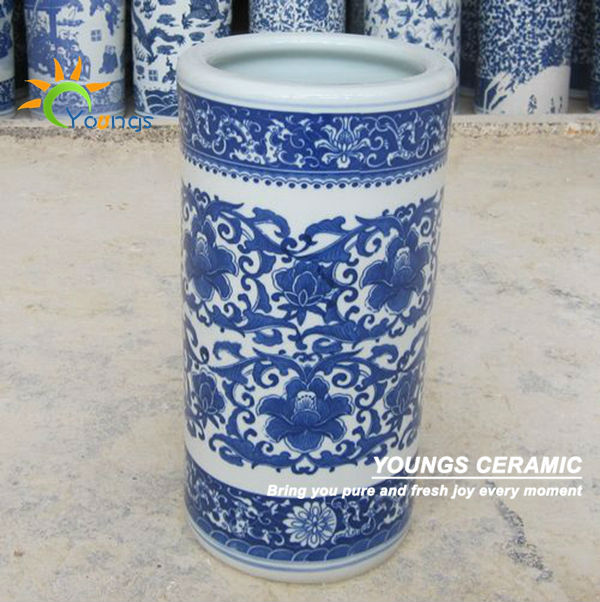 vari 233 chinois bleu et blanc en c 233 ramique cylindre vari 233 chinois bleu et blanc en c 233 ramique cylindre