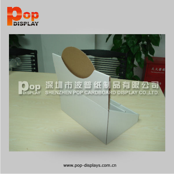chewing gum display shelf