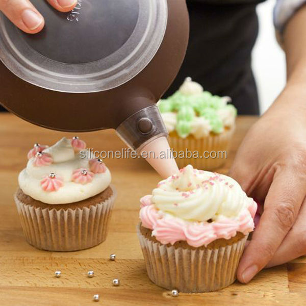 Macaron/Chocolate/Cake Tools Easy Squeeze Silicone Cake Decorating Pen