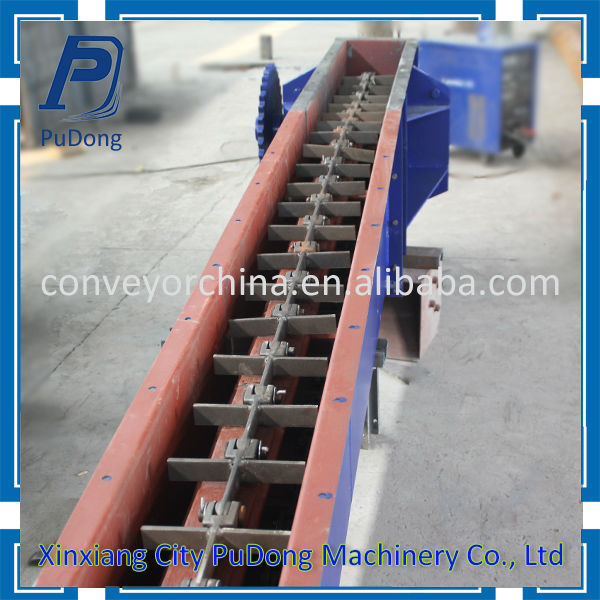 Advanced muti-inlet drag conveyor for chocolate bars
