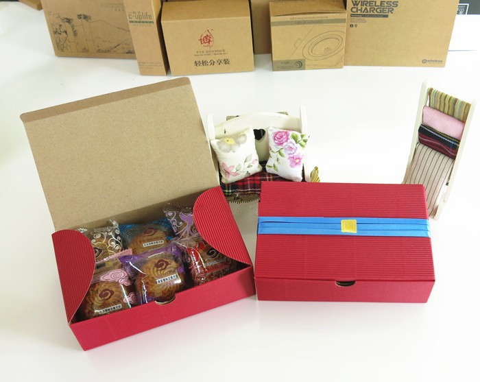 X-mas-red-Chrismas-Cake-Biscuits-Cookies-Box-corrugated-paper-box-Baking-Mooncake-packaging-Box