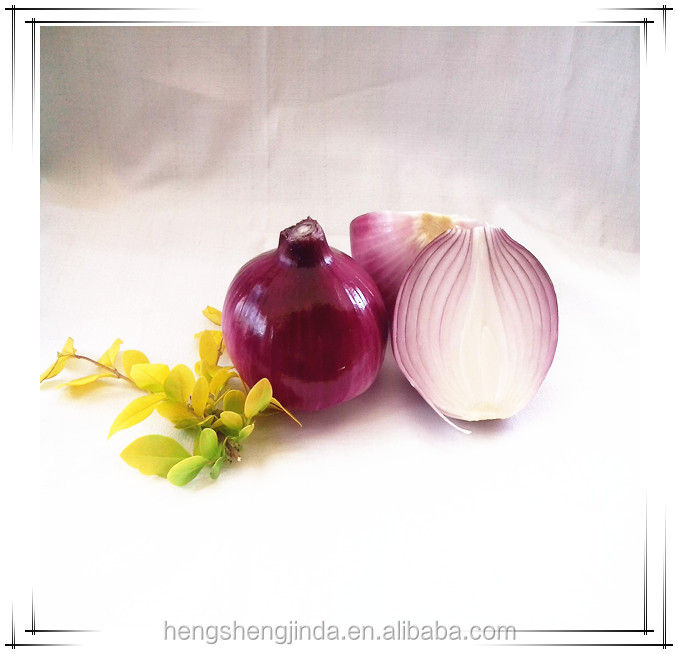 Fresh red onion