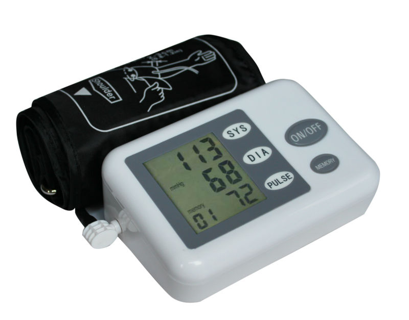 アームデジタル血圧モニターlcdディスプレイ動作に簡単3v直流電源オート- オフ家庭用血圧モニター仕入れ・メーカー・工場