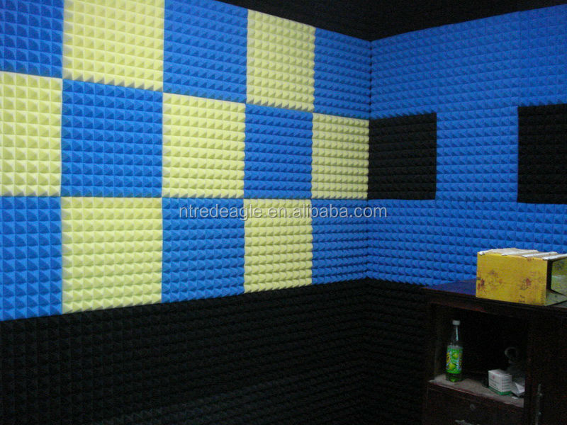 角コーナースタジオ発泡低周波トラップ低音吸音材問屋・仕入れ・卸・卸売り