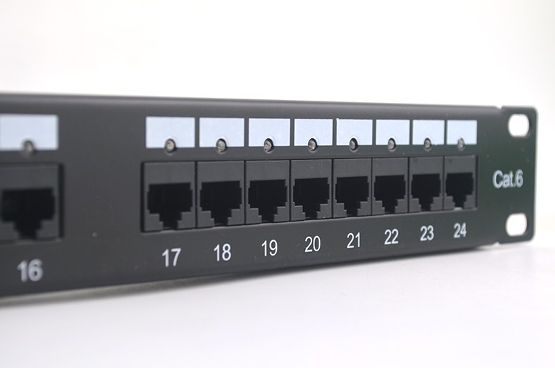 LY-PP6-34新しい到着し た cat6 utp rj45 1u 24 ポート led パッチ パネル仕入れ・メーカー・工場