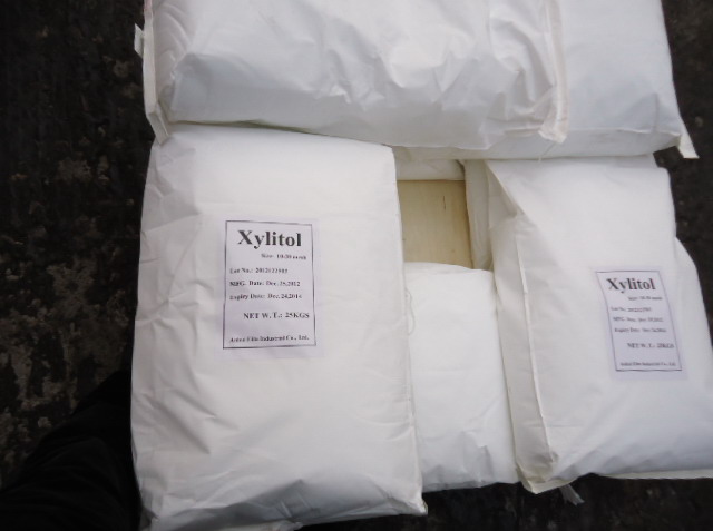 natural xylitol sugar as good food sweetener