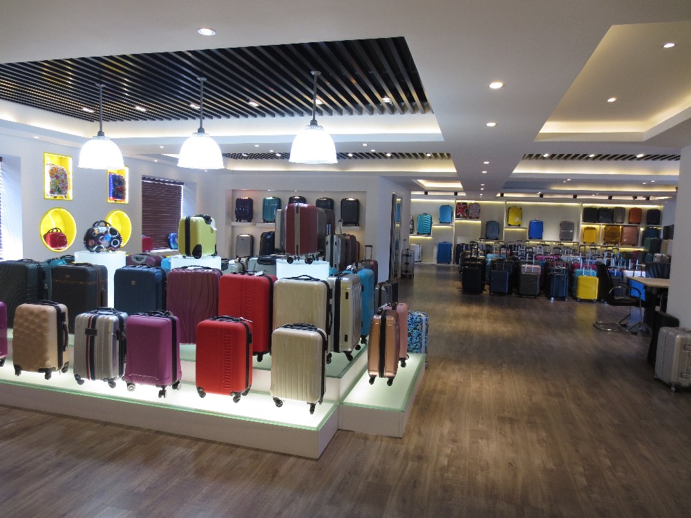 SAMPLE ROOM1.jpg