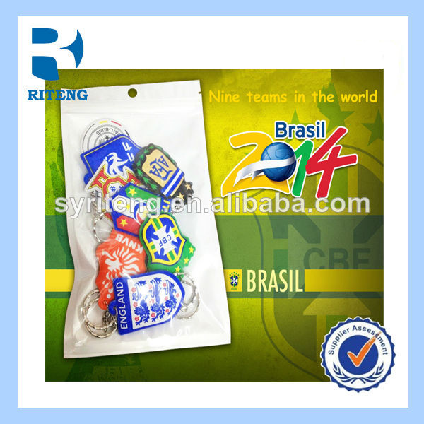 2014年熱い販売!!! ブラジルワールドカップ記念品のギフトキーチェーンジュエリーファンのための国の旗のカスタムロゴキーリング問屋・仕入れ・卸・卸売り