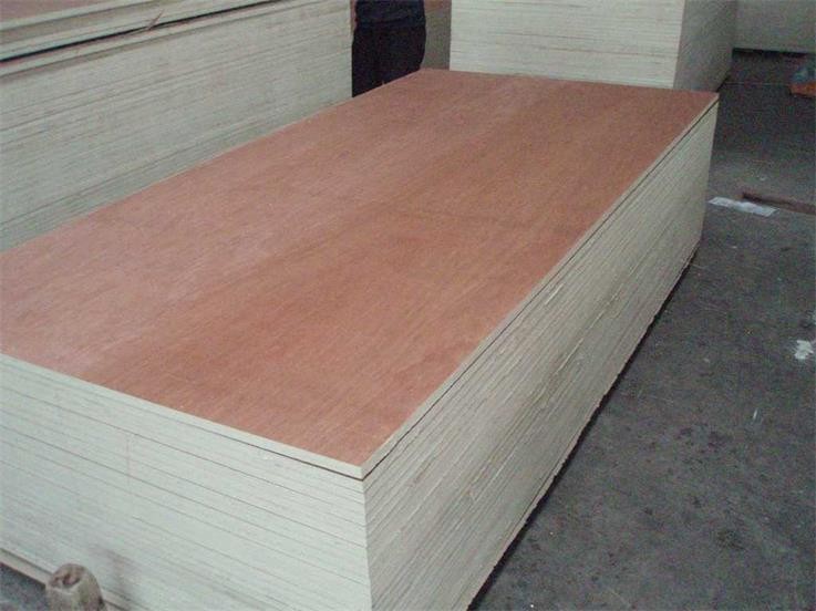 15ミリメートルpopalrコア合板でpopar直面用家具、尿素のりe1 問屋・仕入れ・卸・卸売り