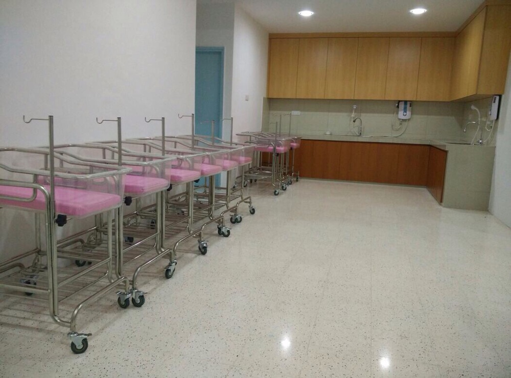 低価格の赤ん坊の人形のベッドのための病院仕入れ・メーカー・工場