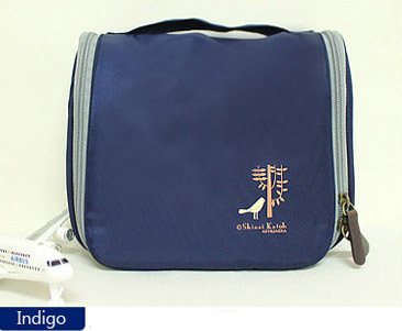 Wholesale custom beautiful hanging korean cosmetic bag for travel