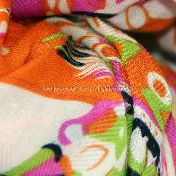 ファッション熱い販売laies綿はスカーフを印刷した仕入れ・メーカー・工場
