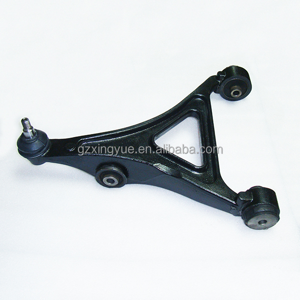 4895040ac 4895040af Auto Front Lower Rhd Control Arm For Chrysler 300c