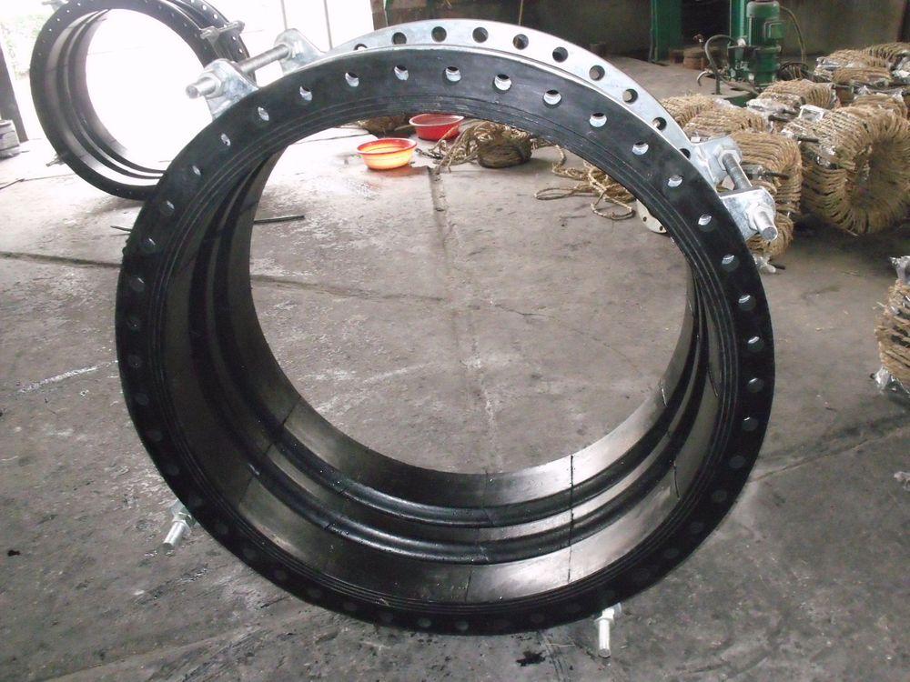 Carbon Steel Flange Connect Rubber Joint Flexible Dresser Coupling