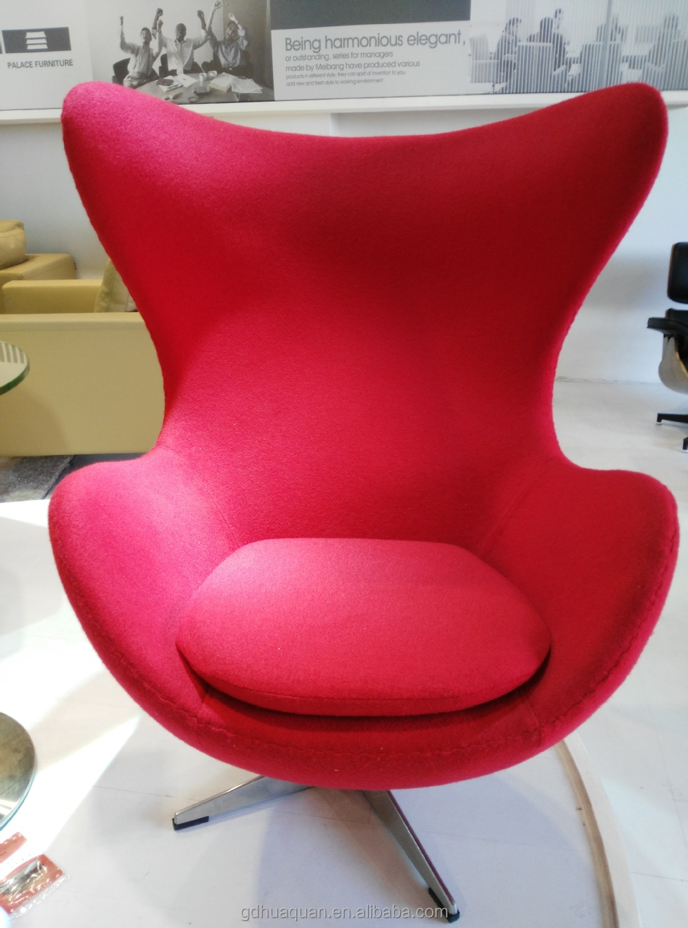 Moderne stoel 2015/arne jacobsen egg chair rode/zwart/whit, geel ... Woonkamer in bruin en rode