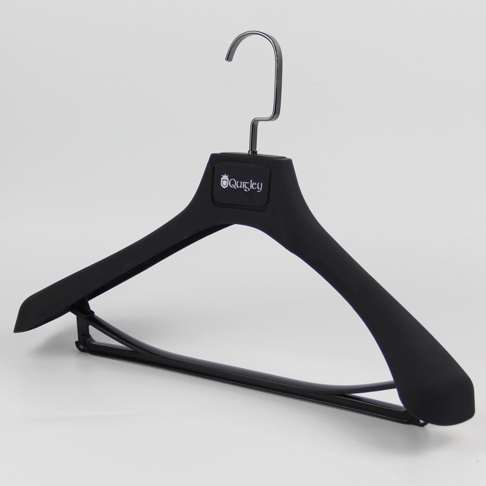 Fp873 Rubber Coated Men Suit Hanger Plastic Hanger Buy Men Suit