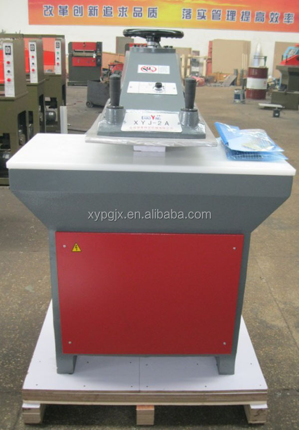 die_cutting_machine_with_rotary_arm.jpg