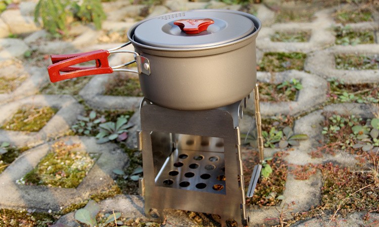 High quality camping portable outdoor wood card stove.jpg