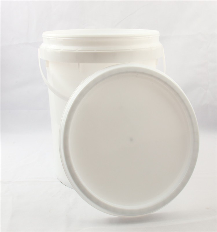 plastic bucket (7).jpg