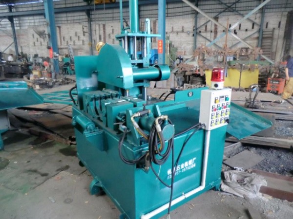 Hydraulic cutting machine2A.jpg