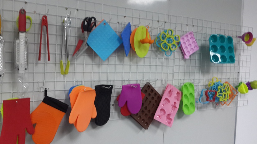 台所用品12プレミアムパックのシリコンベーキングカップ問屋・仕入れ・卸・卸売り