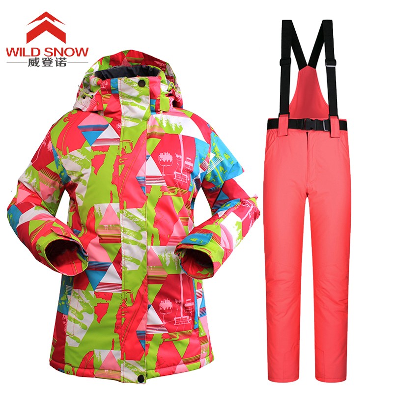 中国の衣料品メーカープラスのサイズのスノーボードジャケットの女性の充電式仕入れ・メーカー・工場