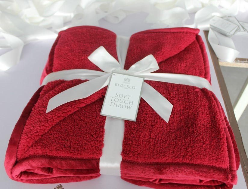 Wholesale Heated Ribbon Packing Microfleece Blanket For