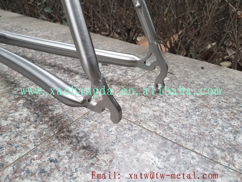 xacd titanium road frame071.jpg