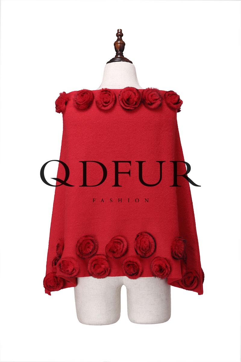 QD82048ホットラブリー販売女の子女性ファッション羊の毛皮のショールでウサギの毛皮ボール岬仕入れ・メーカー・工場