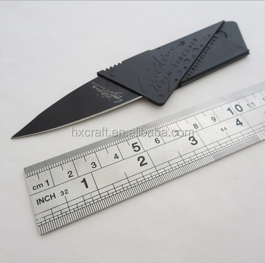 シンクレアiaincardsharp2オーセンティックを持つフォールディングナイフのクレジットカードサイズのシリアル番号が記載された黒刃問屋・仕入れ・卸・卸売り