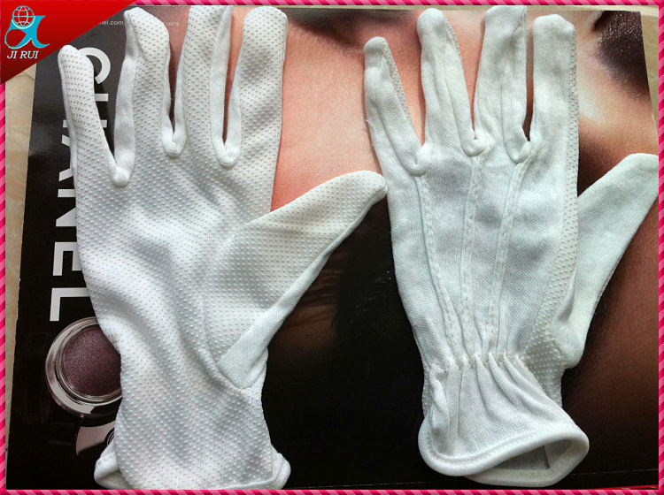 白い綿の手袋を作業問屋・仕入れ・卸・卸売り