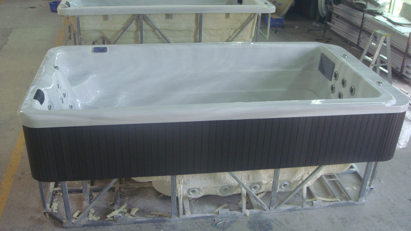 hot bath tub.JPG