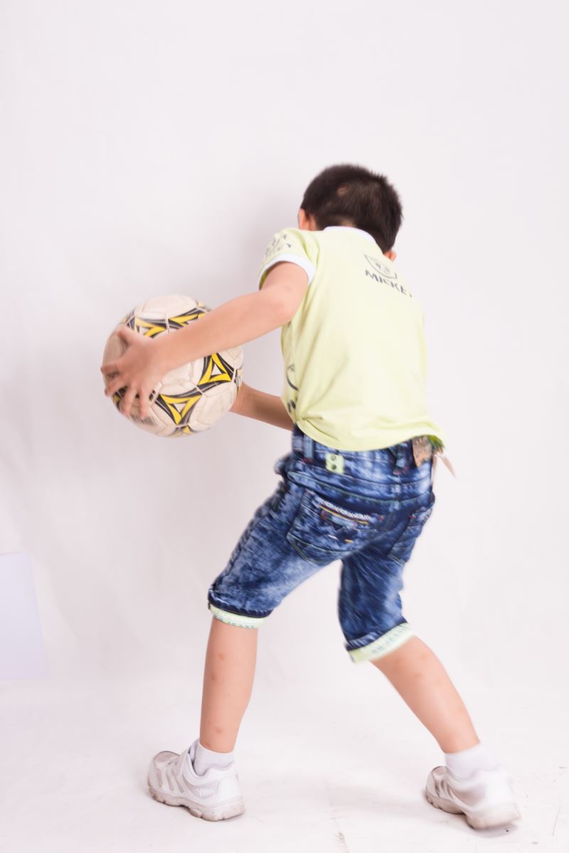 新しいスタイルの赤ちゃんの男の子のズボンのジーンズとからジーンズ卸売子供のジーンズ仕入れ・メーカー・工場