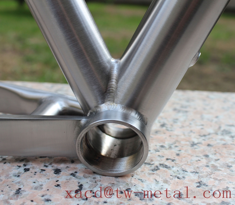 titanium road bike frame10.jpg