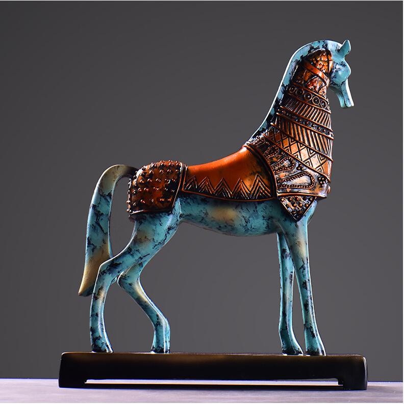 horse figurine 2.jpg