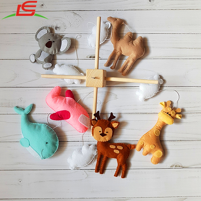 cute baby gift animal felt hanging bed ring2.jpg