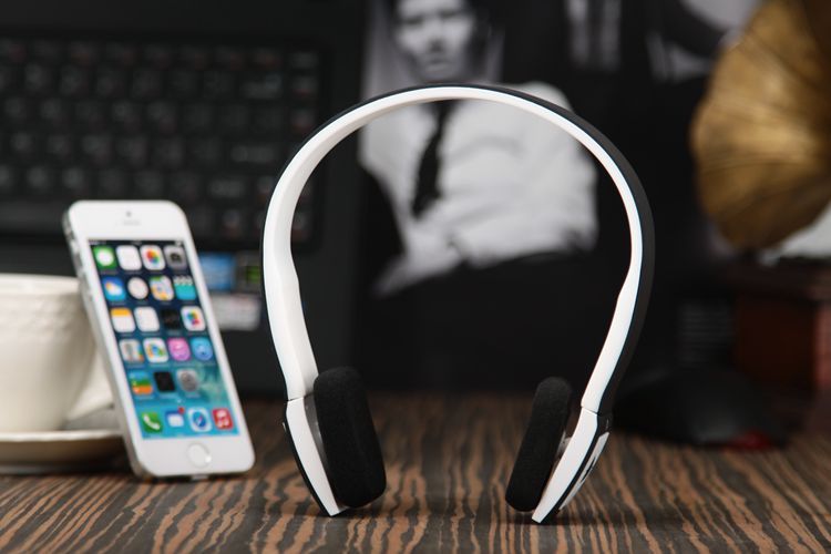 2013 Fashionable Stereo Bluetooth Headphone,sport wireless bluetooth headset