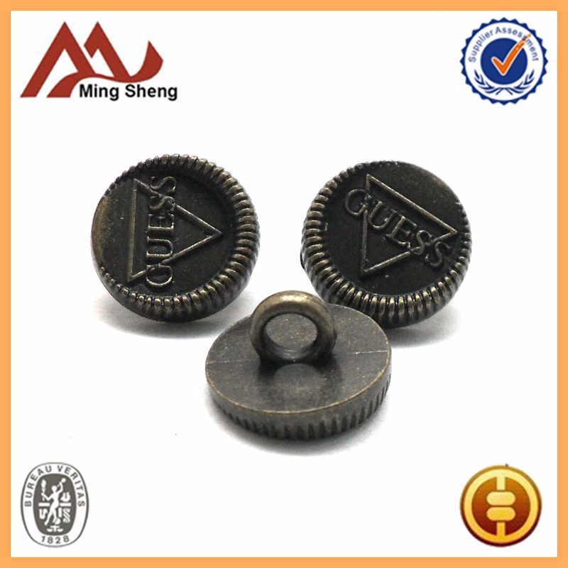 カスタムロゴ刻印小さなハート形金属縫製ボタン仕入れ・メーカー・工場