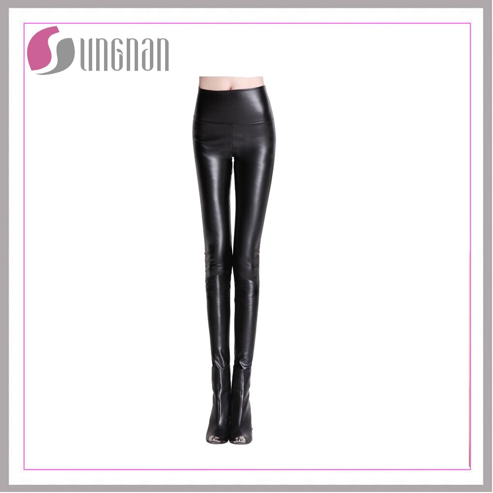 leather leggings8.jpg