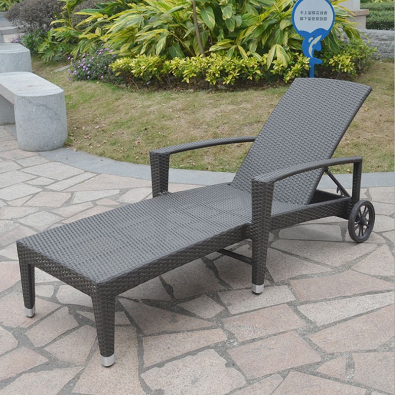 Portable Luxury Foldable Oudoor Swimming Poolside Beach Brown Synthetic PE Plastic Wicker Rattan Sun Lounger