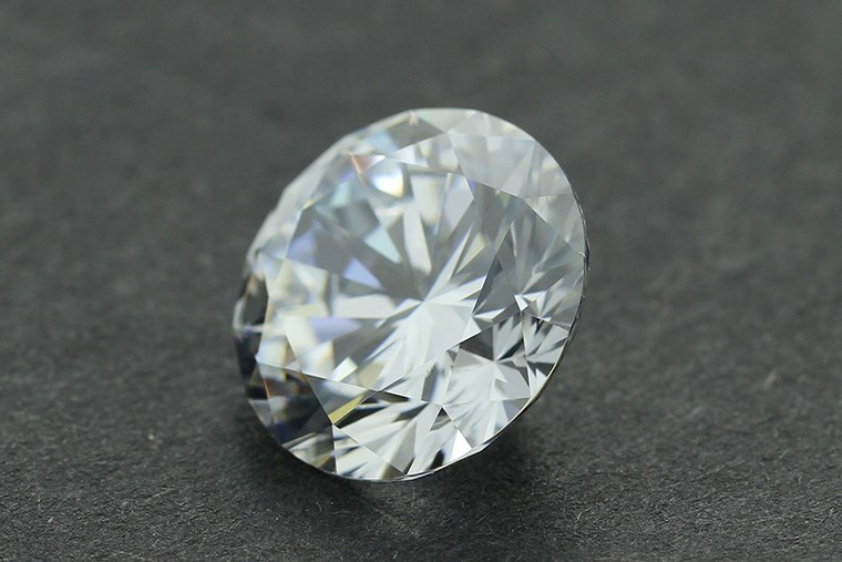 white Cubic Zirconia
