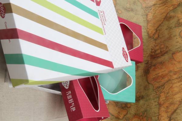 Speediest delivery rectangular red wine paper gift box