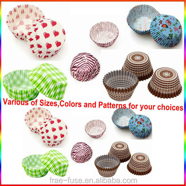 Mini Red Heart and White Paper Cake Cups