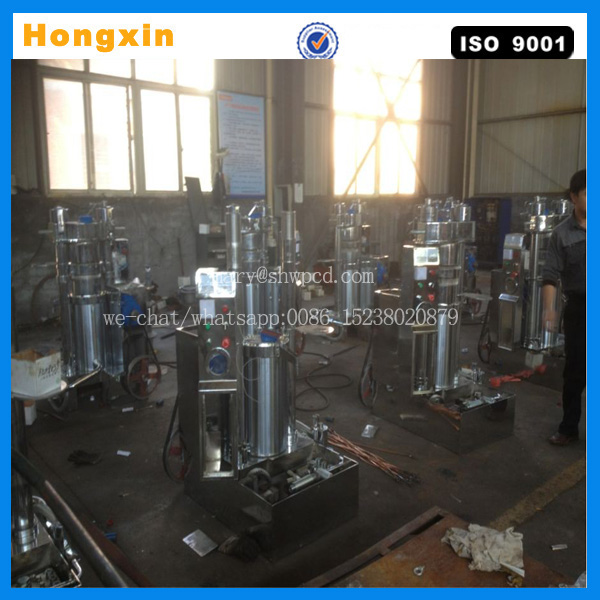 Hydraulic oil press 2.jpg