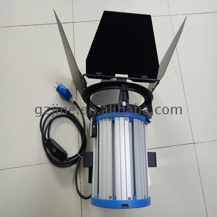 led fresnel spot light