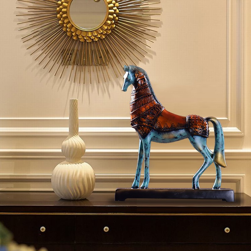 horse figurine 6.jpg