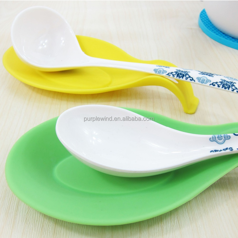 2014-new-silicone-spoon-pad-Silicone-spoon-rack-High-temperature-silicone-Spoon-Rests