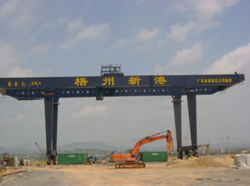 container gantry crane rail type main Rail mounted container gantry crane is usually featuring u type structure, rail mounted container gantry crane features enough headroom main electric parts. container gantry crane rail type main Rail mounted container gantry crane is usually featuring u type structure, rail mounted container gantry crane features enough headroom main electric parts.